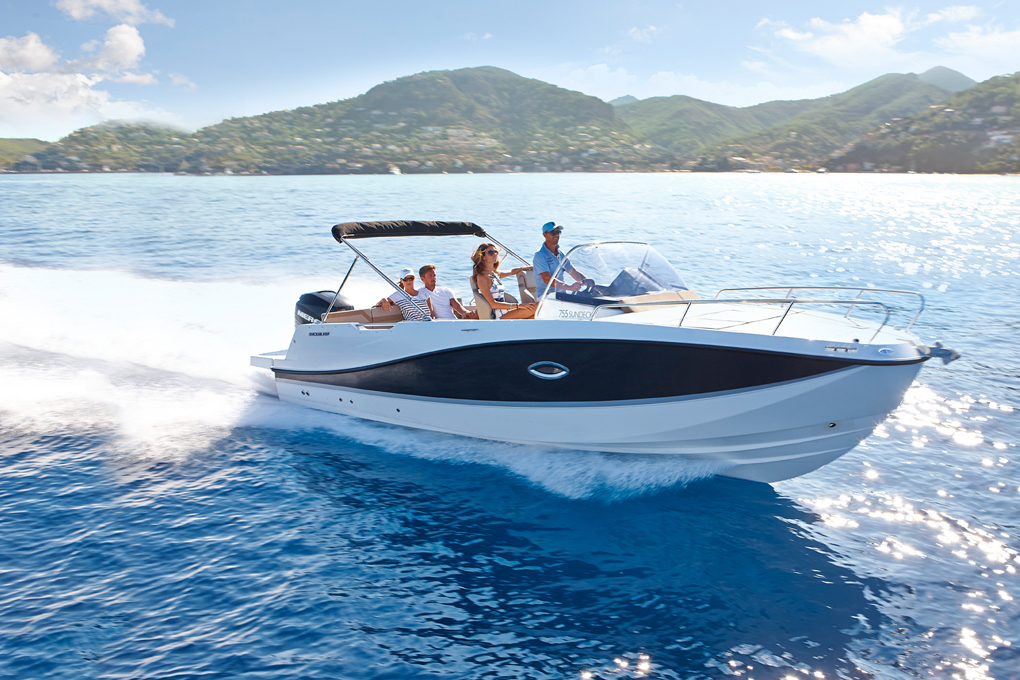 Lucy I — Quicksilver 705 Sundeck