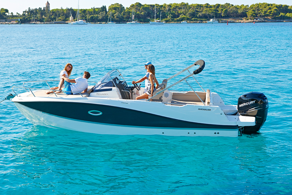 Lucy II — Quicksilver 705 Open